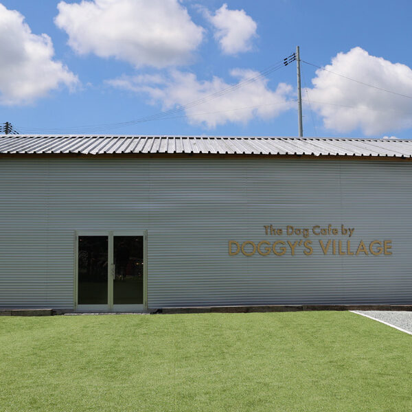 東北初！？大型倉庫ドッグカフェ　The Dog Cafe dy DOGGY’S VILLAGE