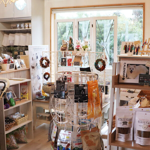 県最北端のペットカフェ Cafe & pet goods Rino